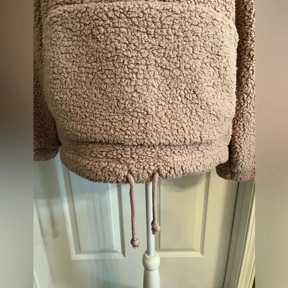American Eagle Sherpa Cinched Hoodie size M - Picture 5 of 7